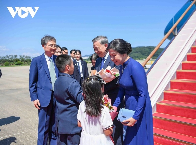 Tổng Bí thư Tô Lâm và Phu nhân bắt đầu các hoạt động trong chuyến thăm cấp Nhà nước đến Hàn Quốc