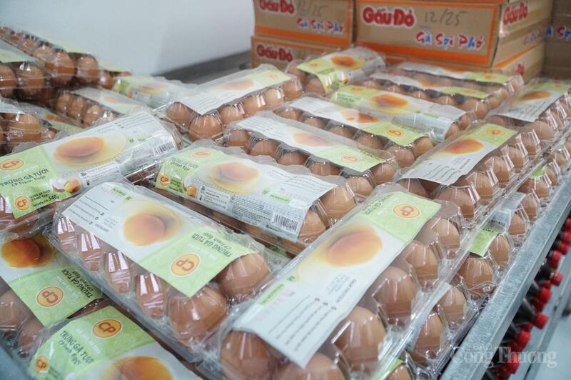 Kho thực phẩm cộng đồng Đà Nẵng gồm các nhu yếu phẩm thiết yếu để hỗ trợ cho các hộ nghèo, hộ khó khăn, người khuyết tật...