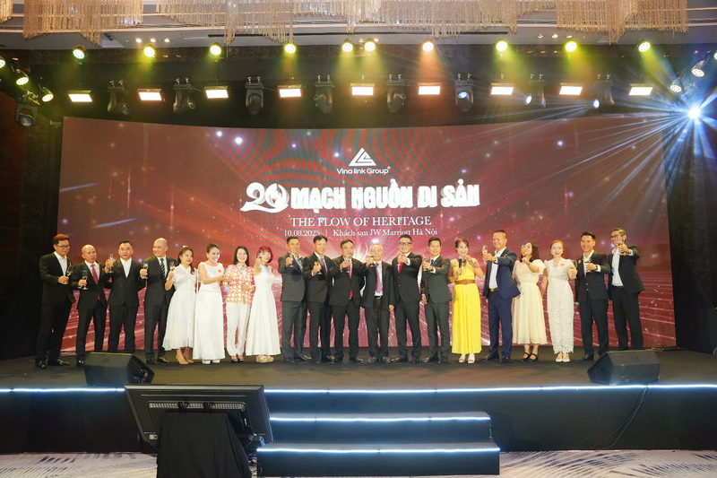 Lễ kỷ niệm 20 năm thành lập vủa Vinalink Group mang chủ đề “Mạch nguồn Di sản”.