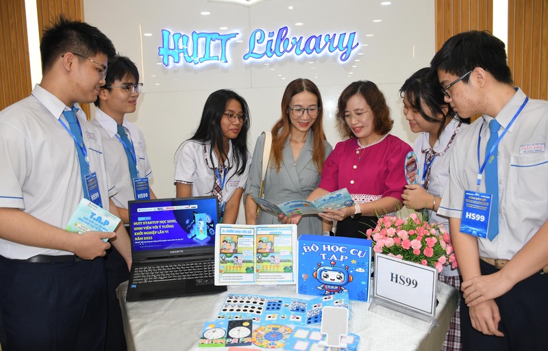Vòng bán kết cuộc thi HUIT Startup 2025 đã ghi nhận sự bứt phá về chất lượng dự án từ các đội thi học sinh, sinh viên. Ảnh: Minh Khuê
