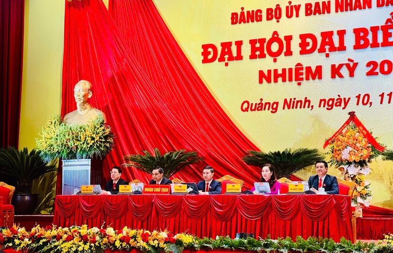 Các đại biểu tham dự đại hội