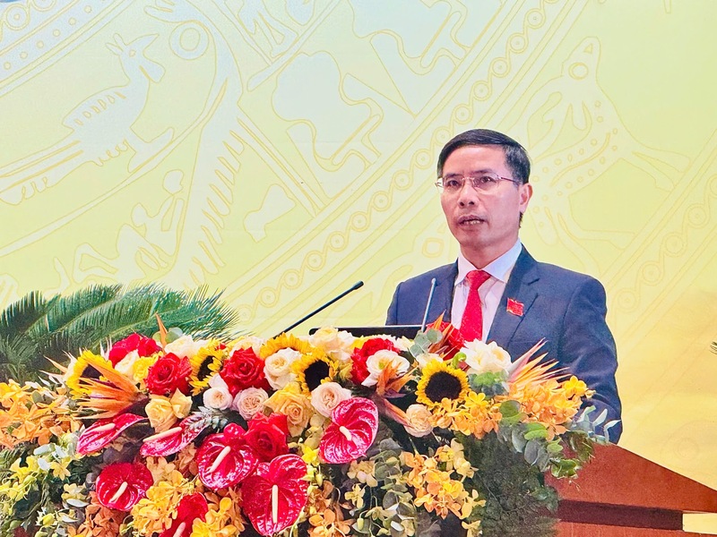 Ông Phạm Đức Ấn, Chủ tịch UBND tỉnh, Bí thư Đảng ủy UBND tỉnh Quảng Ninh phát biểu tại đại hội