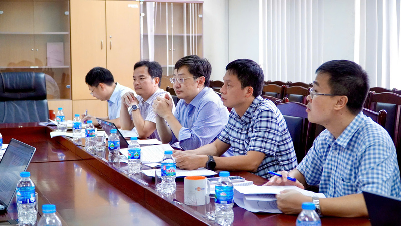 Các đại biểu tham dự cuộc họp. Ảnh: Mai Anh