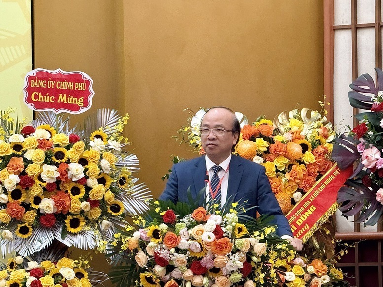 Bí thư Đảng ủy, Chủ tịch Viện Hàn lâm Khoa học xã hội Việt Nam Phan Chí Hiếu phát biểu tại Đại hội - Ảnh: VGP/Thu Sa
