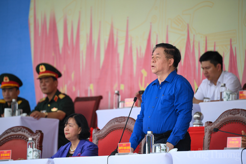 Phát biểu tại buổi tổng hợp luyện, Trưởng Ban Tuyên giáo và Dân vận Trung ương Nguyễn Trọng Nghĩa nhấn mạnh rất xúc động, tự hào khi theo dõi hoạt động tổng hợp luyện ngày hôm nay.