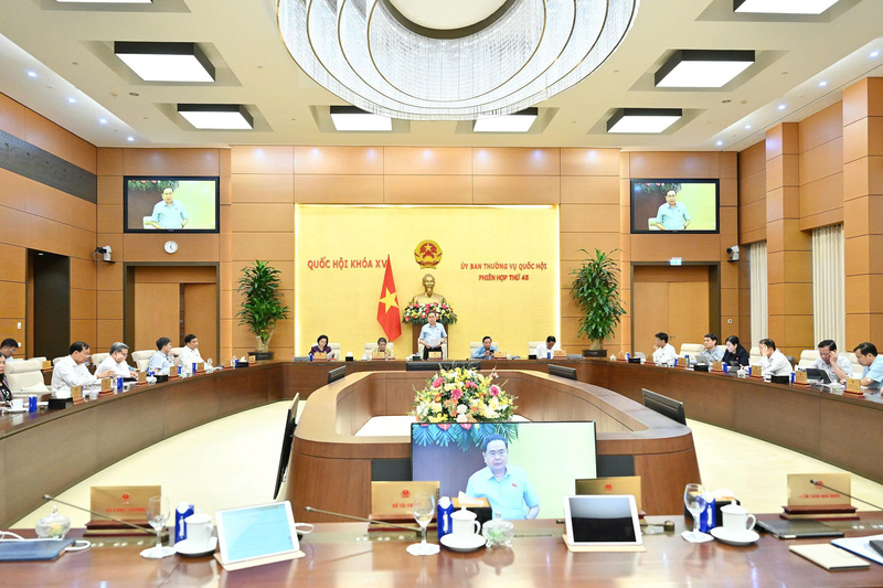 Bế mạc phiên họp thứ 48 của Ủy ban Thường vụ Quốc hội