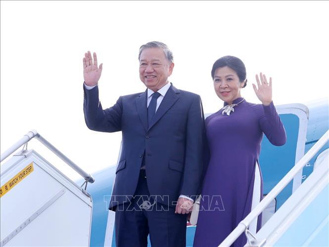 Tổng Bí thư Tô Lâm và Phu nhân rời thành phố Busan về nước, kết thúc tốt đẹp chuyến thăm cấp Nhà nước tới Hàn Quốc. Ảnh: Thống Nhất/TTXVN
