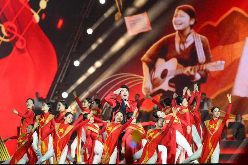 Concert quốc gia "Tổ quốc trong tim". Ảnh: Nam Nguyễn