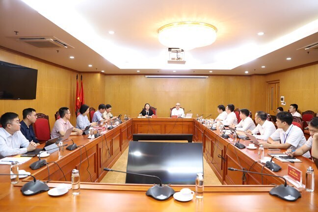 Quang cảnh buổi làm việc. Ảnh: Minh Hiển