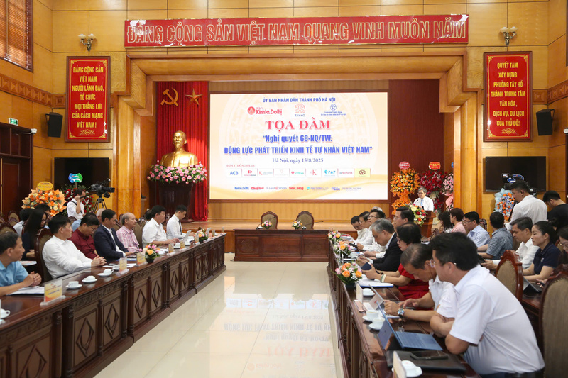Toàn cảnh tọa đàm.