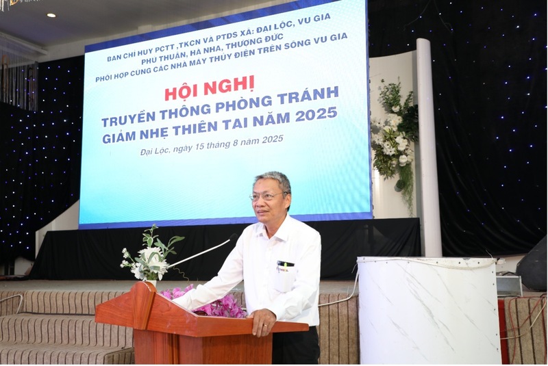 Ông Ngô Xuân Thế, Phó Tổng Giám đốc Công ty CP Thủy điện A Vương phát biểu tại Hội nghị. Ảnh: Bình An
