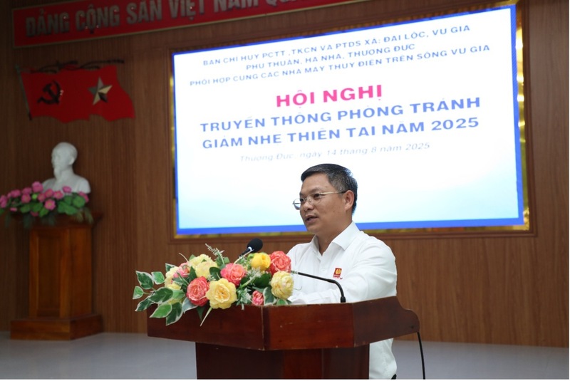 Ông Nguyễn Thanh Bình, Phó Tổng Giám đốc Công ty CP thủy điện Đak Mi phát biểu tại hội nghị. Ảnh: Bình An