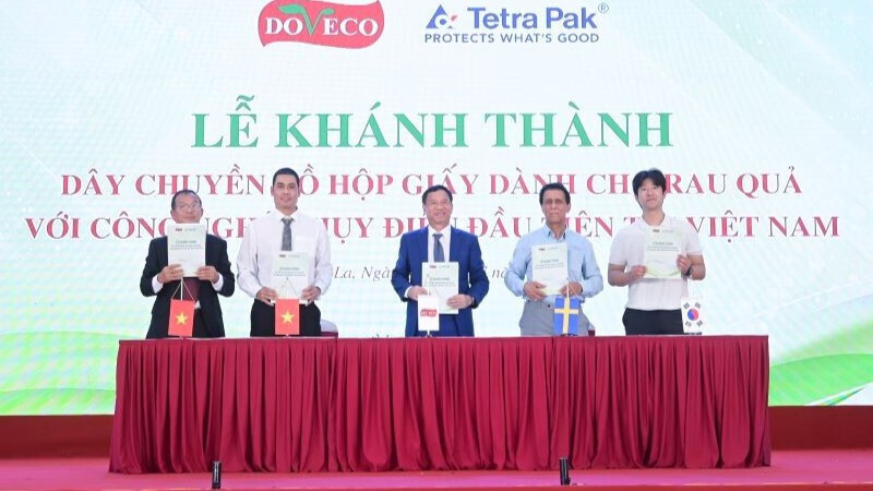 Khánh thành dây chuyền đồ hộp giấy Tetra Recart® đầu tiên tại Việt Nam (Ảnh: Thanh Trà)
