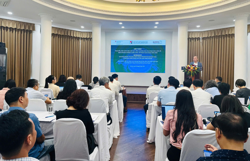 Hội thảo trao đổi, xây dựng báo cáo xúc tiến thương mại giai đoạn 2021-2025 và một số định hướng chiến lược, kế hoạch 2026-2030 được các chuyên gia đóng góp nhiều ý kiến sau sắc. Ảnh: Đỗ Nga