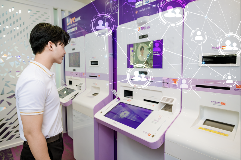 TPBank là ngân hàng đầu tiên tại Việt Nam vận hành mô hình ngân hàng tự động toàn diện với LiveBank