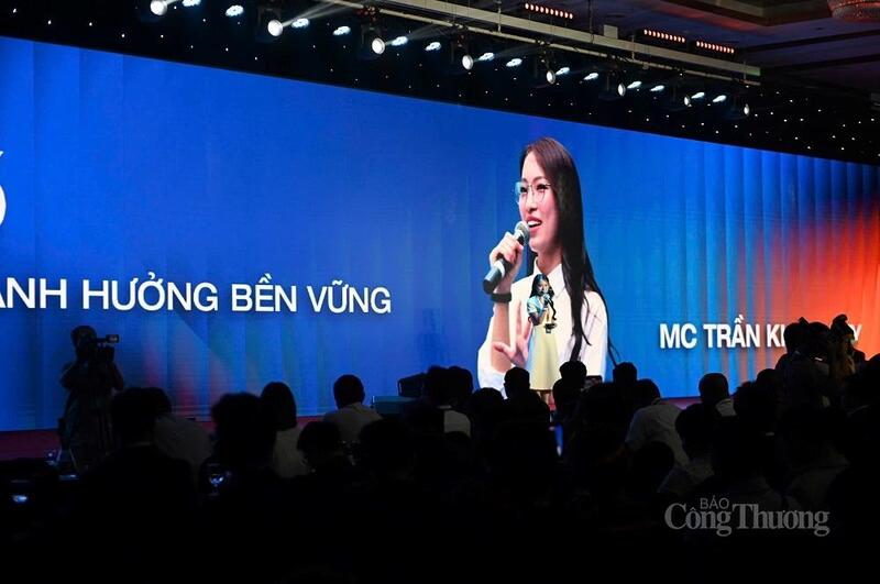 MC Khánh Vy chia sẻ tại sự kiện. Ảnh: Hải Sơn