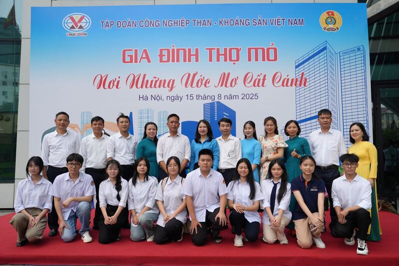 Gia đình thợ mỏ - Nơi những ước mơ cất cánh