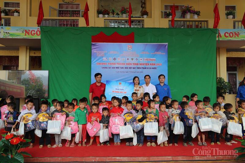 Chương trình Thanh niên tình nguyện “Chung tay xóa nhà tạm, nhà dột nát trên phạm vi cả nước trong năm 2025”