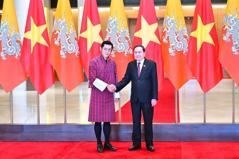 Chủ tịch Quốc hội Trần Thanh Mẫn hội kiến Quốc vương Bhutan Jigme Khesar Namgyel Wangchuck. Ảnh: VPQH