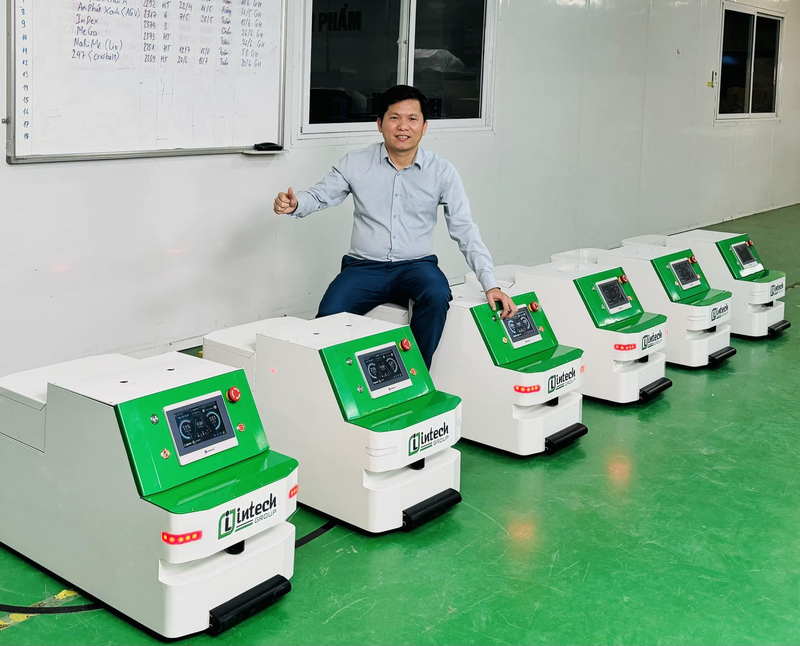 Theo ông Thắng, robot không chỉ giúp cải thiện hiệu suất và chất lượng sản phẩm, mà còn giải quyết bài toán thiếu hụt nhân công, đảm bảo an toàn lao động và giảm chi phí dài hạn. “Robot không thay thế con người, mà là cánh tay nối dài giúp con người thoát khỏi những công việc nặng nhọc, độc hại và không an toàn”