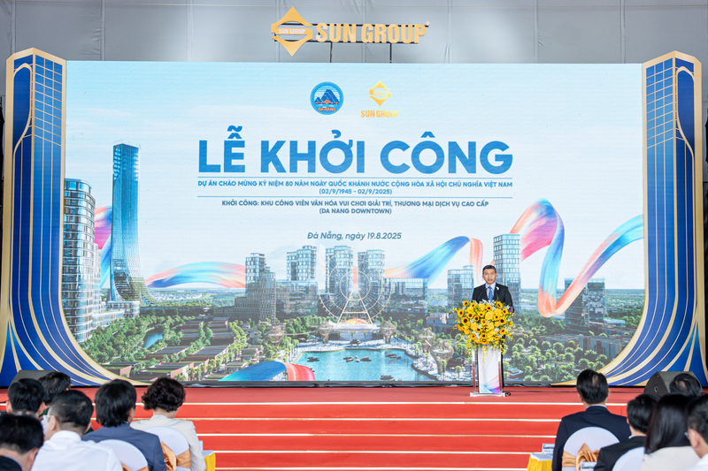 Ông Hồ Kỳ Minh, Phó Chủ tịch Thường trực UBND thành phố Đà Nẵng phát biểu tại Lễ khởi công siêu dự án “Khu Công viên văn hóa vui chơi giải trí, thương mại dịch vụ cao cấp”.