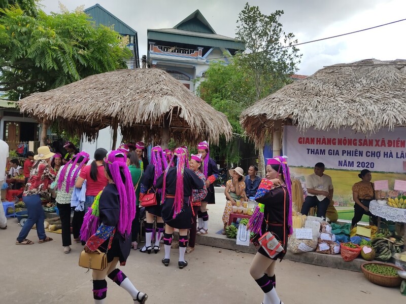 Chợ phiên là nét đẹp văn hoá vùng cao Quảng Ninh (Ảnh: Minh Thương)