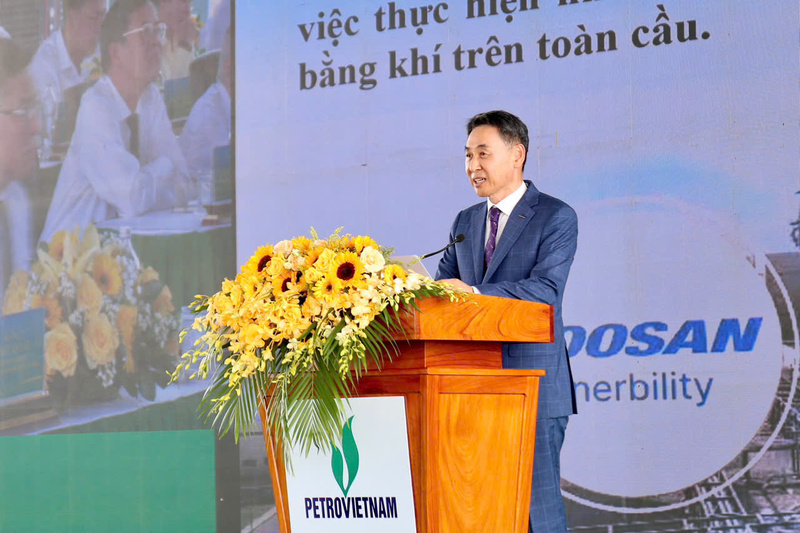 Ông Yeonin Jung – Phó Chủ tịch Tập đoàn Doosan Enerbility phát biểu tại buổi lễ