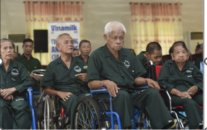 Trở về từ chiến trường, những người lính năm xưa mang trong mình những di chứng nghiệt ngã của chiến tranh (Ảnh: Thanh Bình).