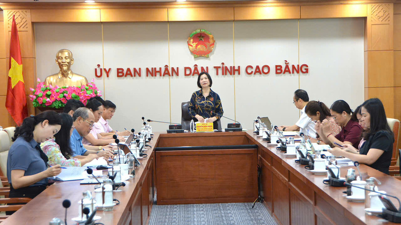 Ban đại diện Hội đồng quản trị Ngân hàng Chính sách xã hội tỉnh Cao Bằng họp quý II /2025. Ảnh: Minh Uyên