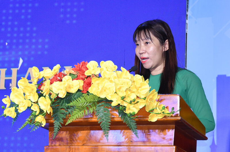 Bà Nguyễn Mậu Phương Quỳnh, Chủ tịch UBND xã Đông Thạnh. Ảnh: Minh Khuê