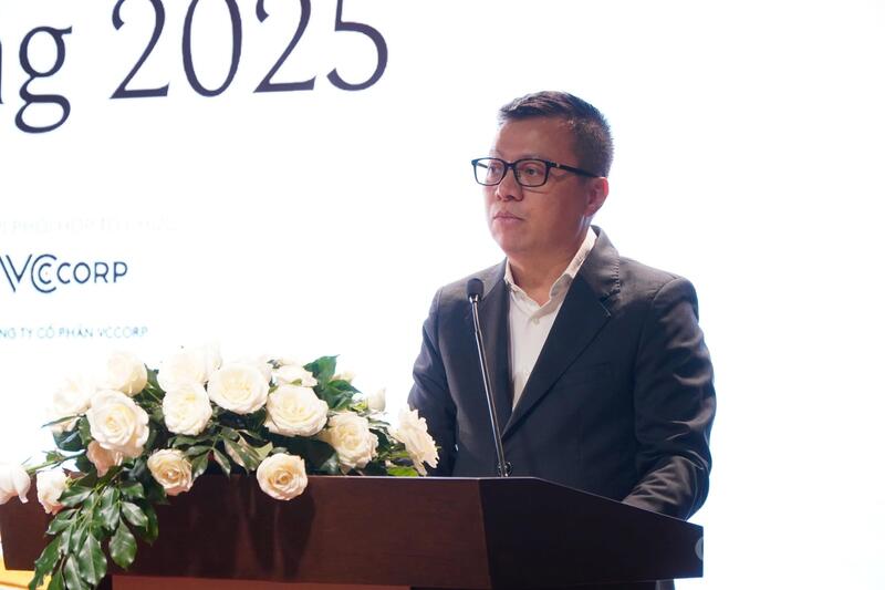 Ông Lê Quốc Minh, Ủy viên Trung ương Đảng, Tổng Biên tập Báo Nhân Dân, Phó Trưởng Ban Tuyên giáo và Dân vận Trung ương, Chủ tịch Hội Nhà báo Việt Nam, Trưởng Ban Tổ chức Giải thưởng phát biểu tại buổi lễ