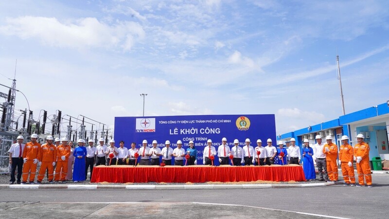 Lễ khởi công lắp máy biến áp thứ 2, Trạm biến áp 110kV Tân Phú Trung - Ảnh: EVNHCMC.