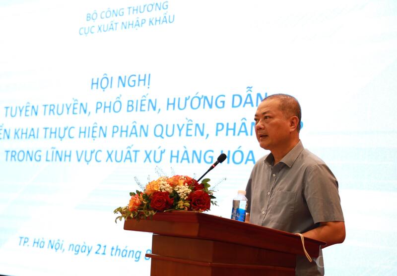 Cục trưởng Cục Xuất nhập khẩu Nguyễn Anh Sơn phát biểu tại hội nghị
