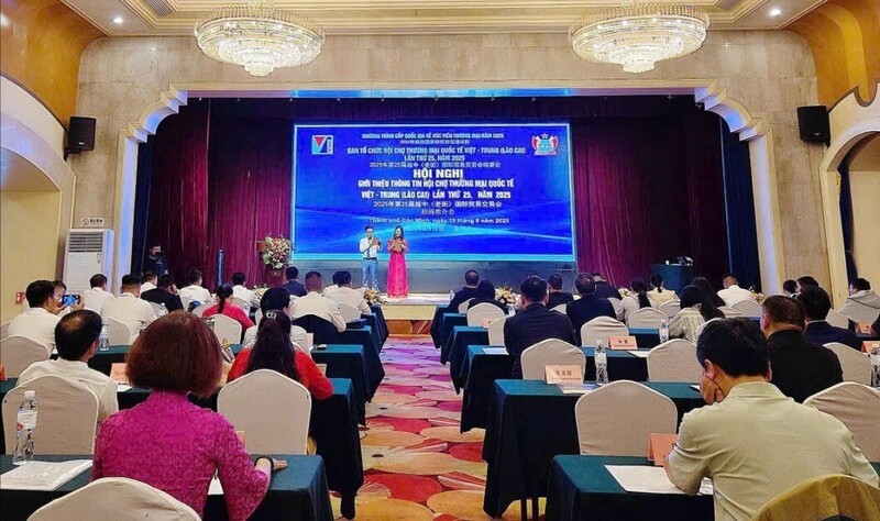 Hội nghị giới thiệu thông tin về Hội chợ Thương mại quốc tế Việt - Trung (Lào Cai) - Ảnh: Viết Vinh