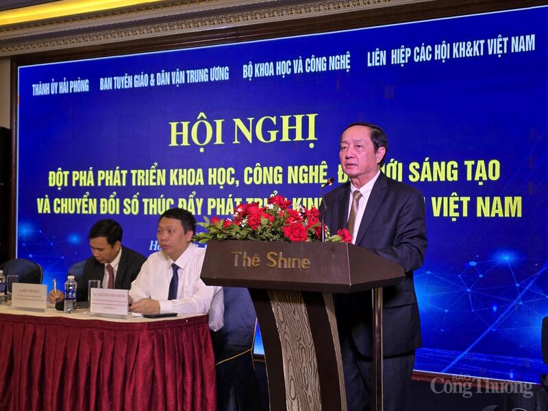 Phó Trưởng ban Tuyên giáo và Dân vận Trung ương Huỳnh Thành Đạt