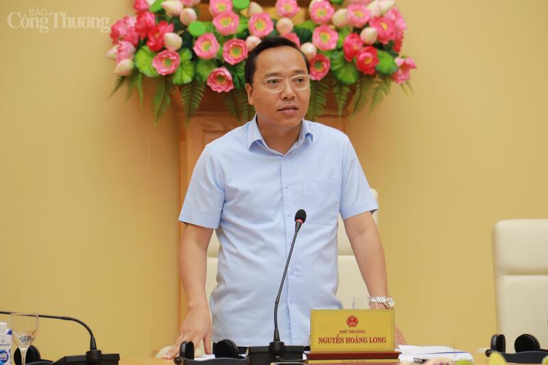 Thứ trưởng Bộ Công Thương Nguyễn Hoàng Long