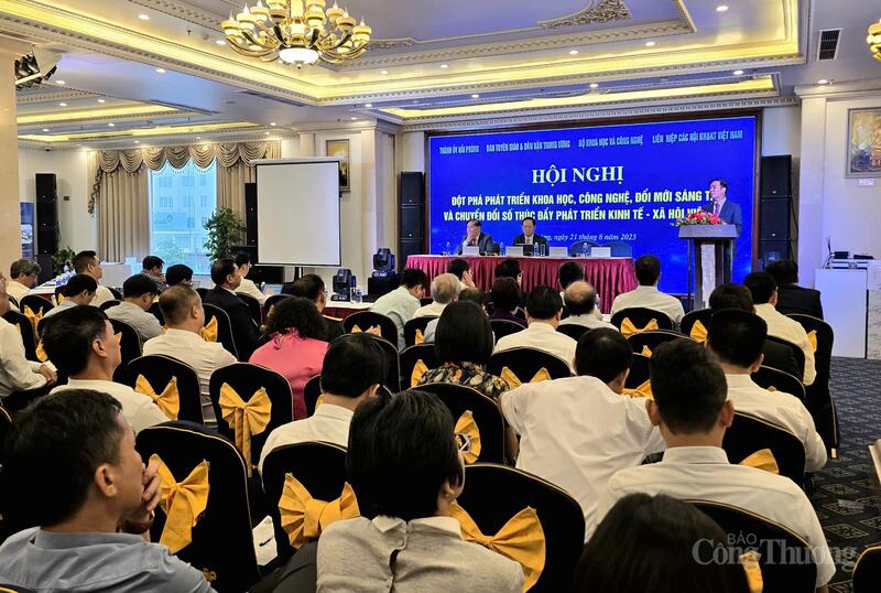Toàn cảnh hội nghị