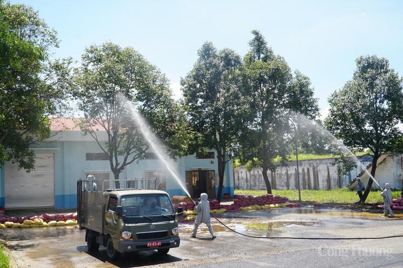 Tiểu đoàn Phòng hóa 78, Bộ Tham mưu, Quân khu 5 đánh dấu, khoanh vùng khu vực nhiễm độc và triển khai tiêu độc làm sạch môi trường khu vực xảy ra sự cố.