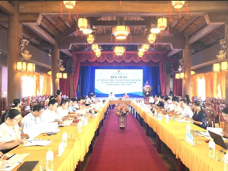 Hội thảo lấy ý kiến góp ý dự thảo thông tư về bình chọn sản phẩm công nghiệp nông thôn tiêu biểu. Ảnh: Đỗ Dũng