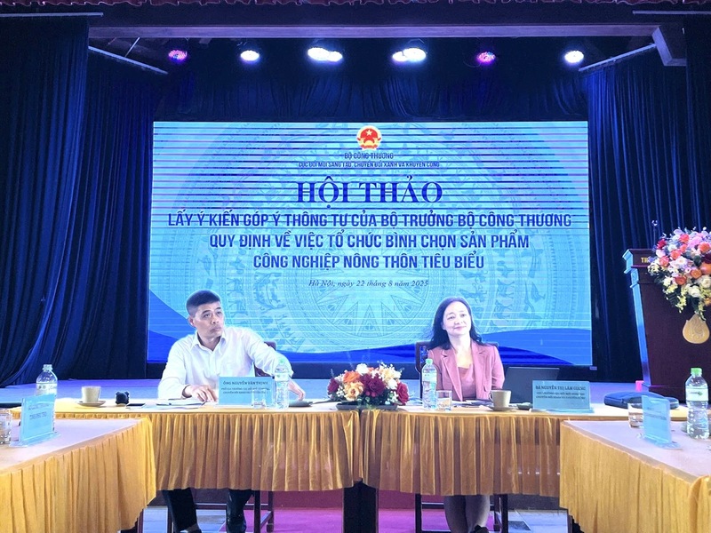 Lãnh đạo Cục ĐCK chủ trì hội thảo. Ảnh: Đỗ Dũng