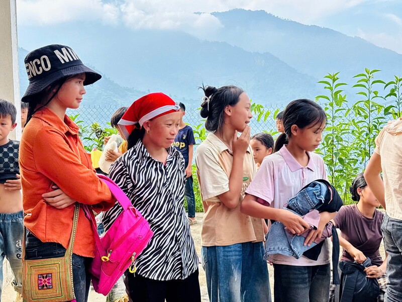 Nụ cười hồn nhiên giữa gian khó miền sơn cước