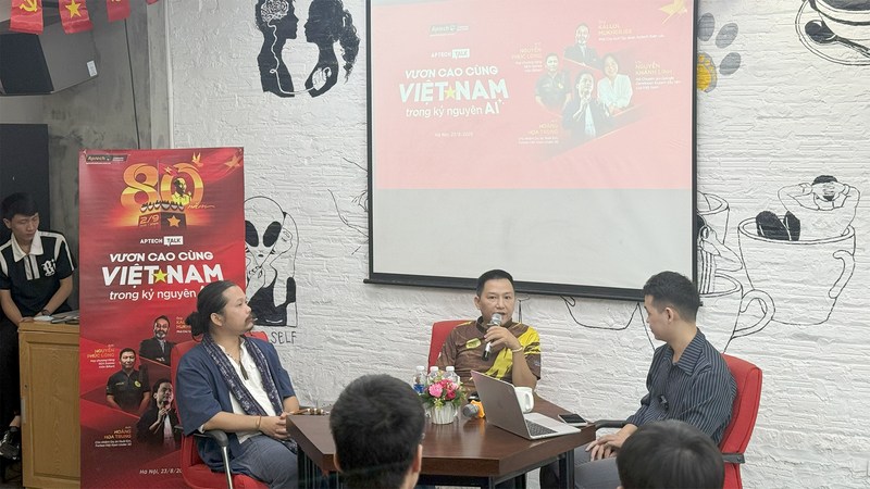 Chương trình Aptech Talk: “Vươn cao Việt Nam trong kỷ nguyên AI” diễn ra ngày 23/8, diễn ra tại Hà Nội. Ảnh: N.H