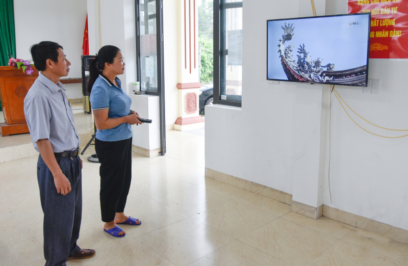 Nhà văn hóa thôn Đông, xã Quảng Tân có hệ thống wifi miễn phí, loa đài, tivi... phục vụ cho các hoạt động sinh hoạt cộng đồng, hội họp trực tuyến. Ảnh: Văn Bá