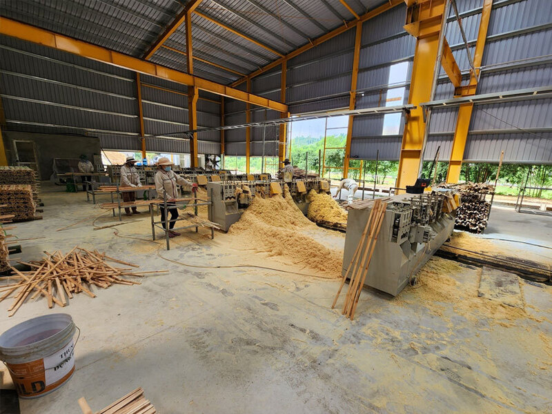 Nhiêu cơ sở chế biến luồng trên các xã miền núi Thanh Hóa đã giúp người dân địa phương ổn định cuộc sống. Ảnh internet