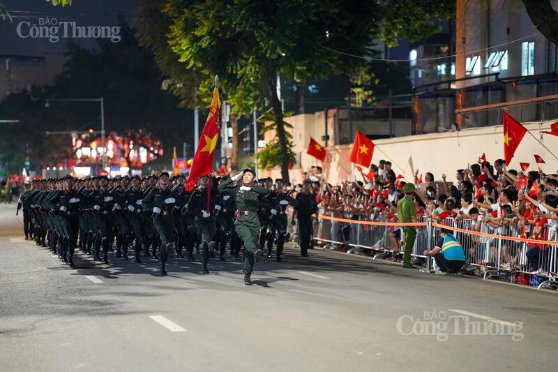 Toàn cảnh các lực lượng tham gia tổng hợp luyện diễu binh diễu hành lần 2 - 19