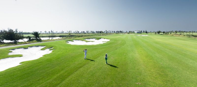 Dragon Golf Links - Sân golf trên biển đầu tiên tại Việt Nam