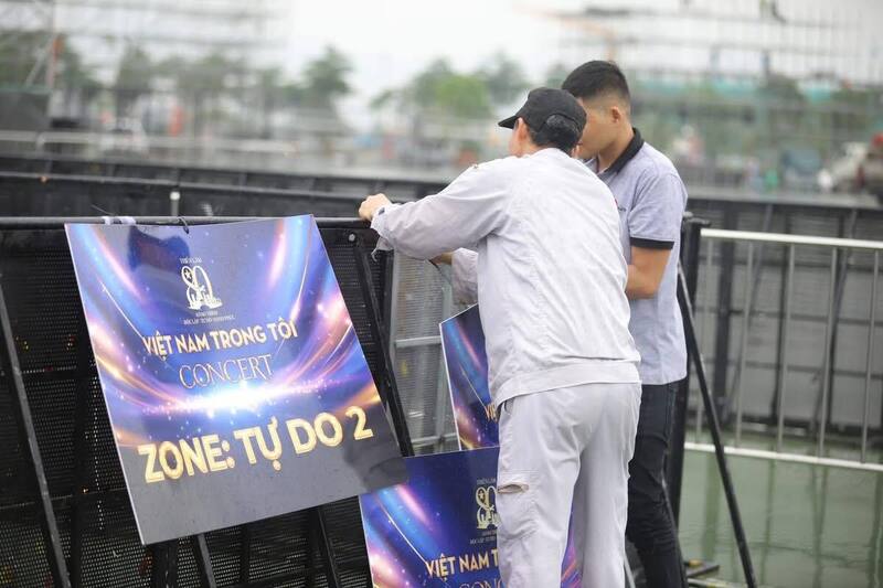 Concert "Việt Nam trong tôi" vẫn được tiến hành để nêu cao tinh thần Việt Nam trong tôi là tự hào, là lòng yêu nước, là sẻ chia, là tương thân, tương ái