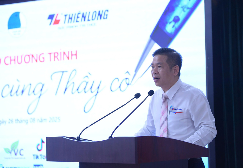 Ông Trịnh Văn Hào, Giám đốc Truyền thông và Đối ngoại, Tập đoàn Thiên Long chia sẻ tại họp báo