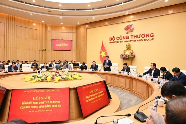Bộ Công Thương đã kết thúc mô hình tổ chức Tổng cục Quản lý thị trường, thành lập Cục Quản lý và Phát triển thị trường trong nước trên cơ sở hợp nhất Tổng cục Quản lý thị trường và Vụ Thị trường trong nước.