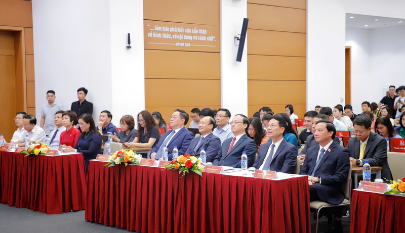 Các đại biểu tham dự Lễ khai trương Trung tâm Báo chí. Ảnh: Xuân Trường